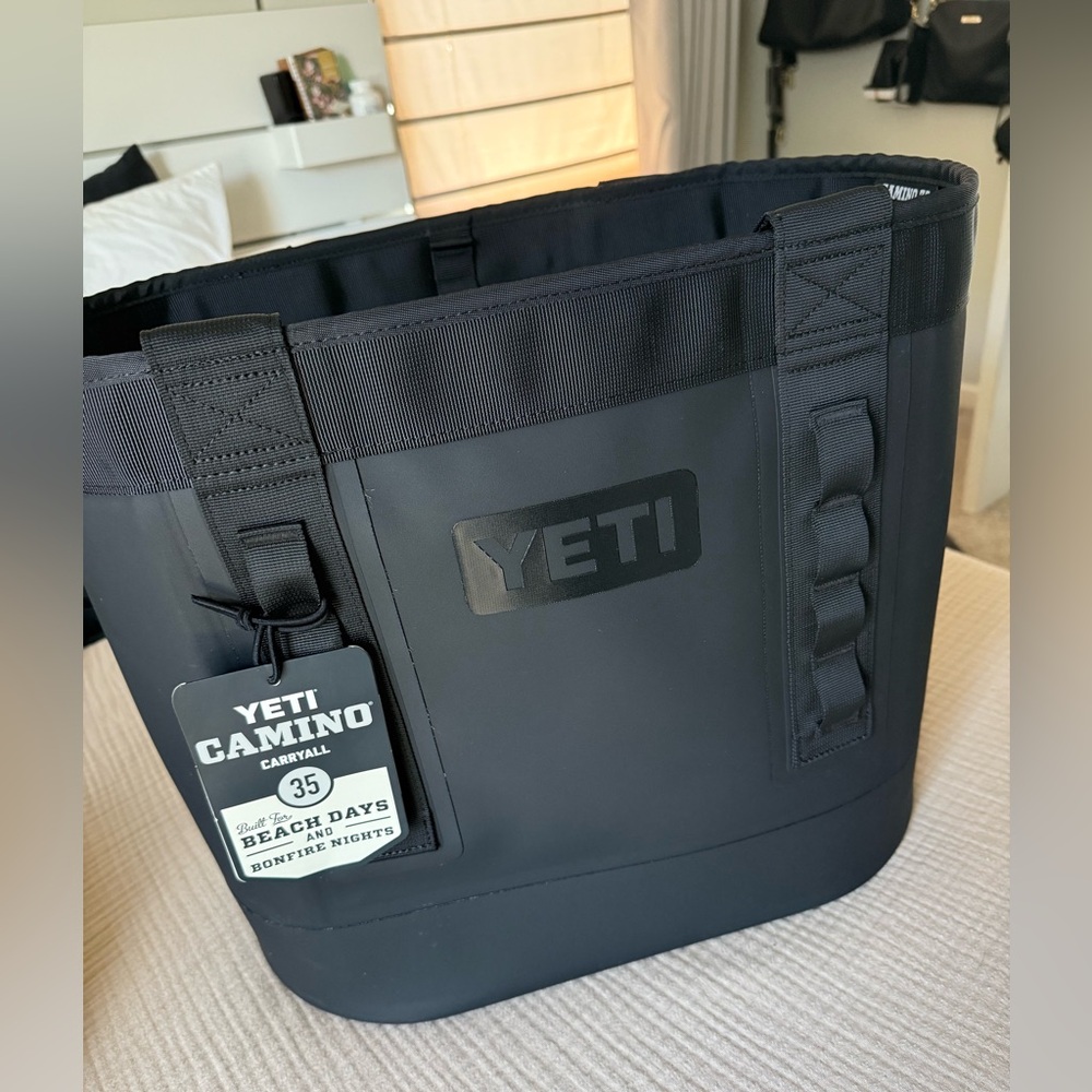 Yeti Camino Carryall - 35 - Black